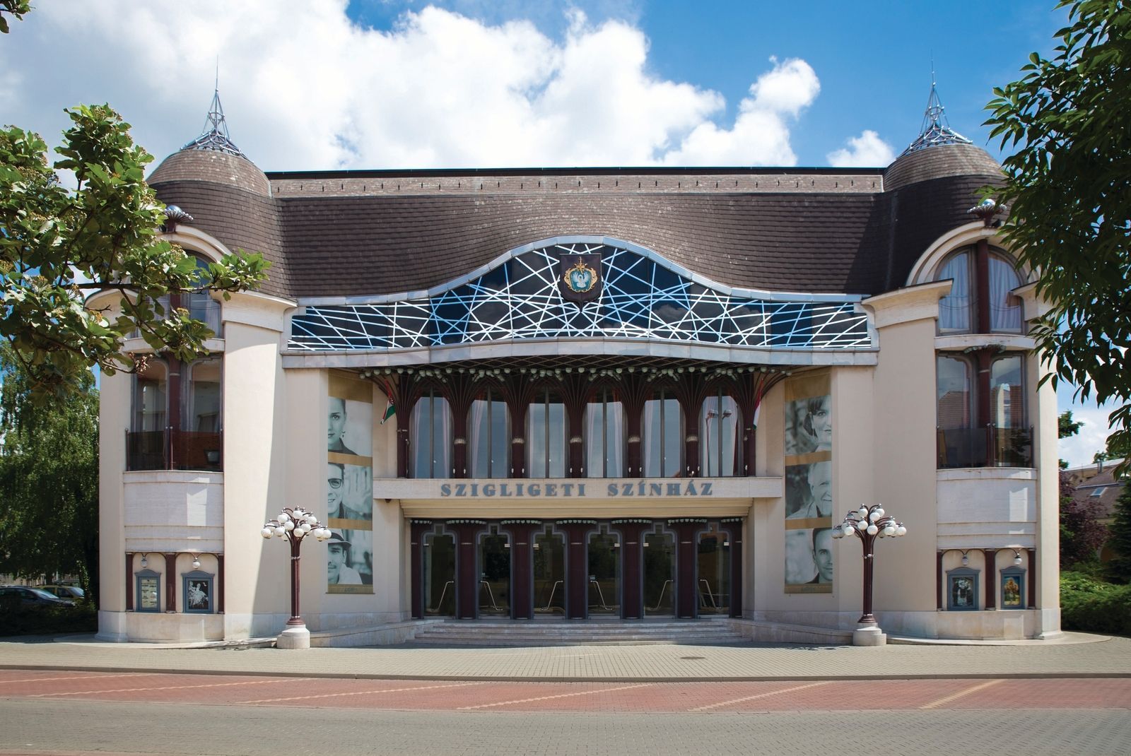 Szolnoki Szigligeti Színház